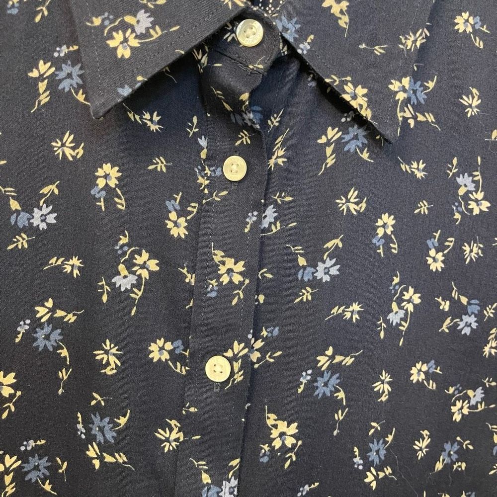 Chaps Women Shirt Large NWOT Button Down Cotton Floral Blouse - Picture 5 of 8